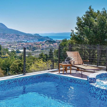 Lovely Home In Split With Jacuzzi Ngoại thất bức ảnh
