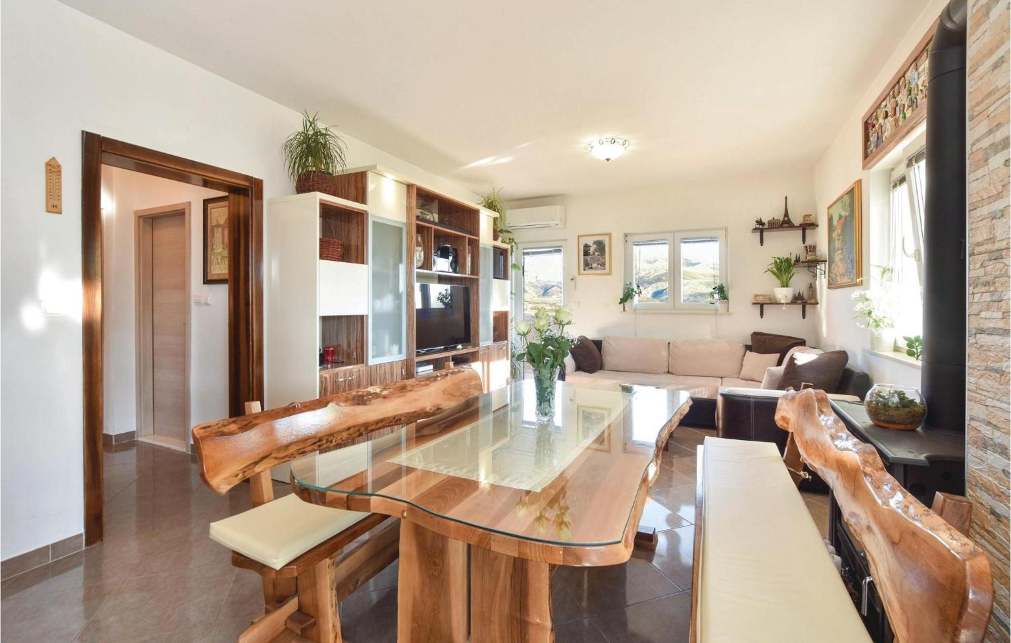 Lovely Home In Split With Jacuzzi Ngoại thất bức ảnh